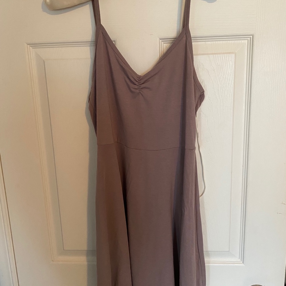 ✨2/$15✨ Size L Mauve F21 Swing Dress